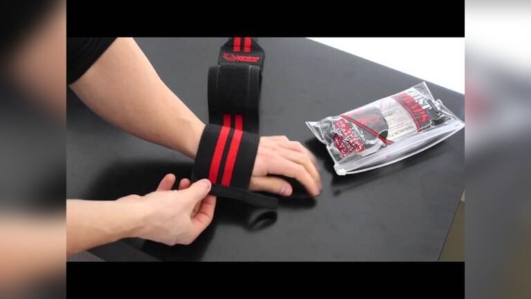 How to Use Wrist Wraps: Boost Strength and Prevent Injuries